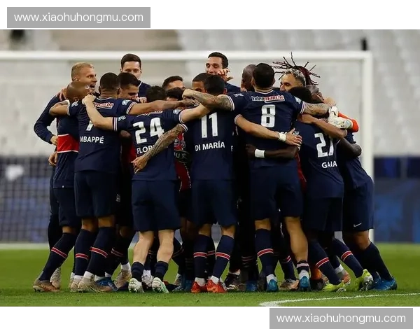 巴萨与巴黎圣日耳曼激战正酣 谁能在欧冠赛场上笑到最后 巴萨与巴黎圣日耳曼激战正酣 谁能在欧冠赛场上笑到最后